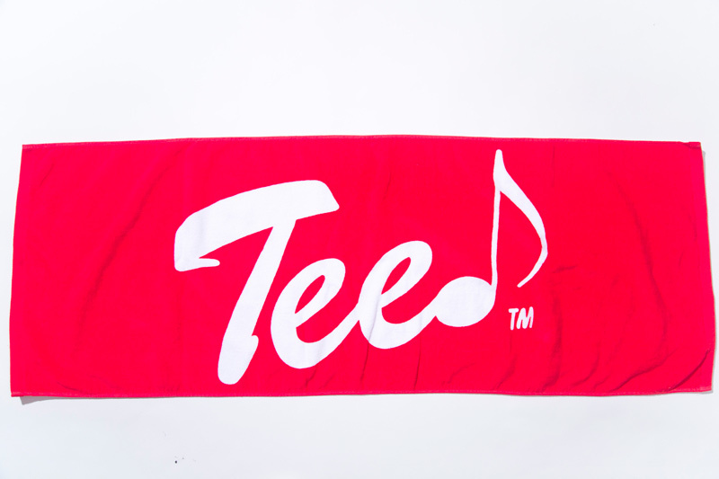  フェイスタオル レッド×ホワイト TEE ロゴフェイスタオル（レッド×ホワイト） | TEE | TEE OFFICIAL WEB